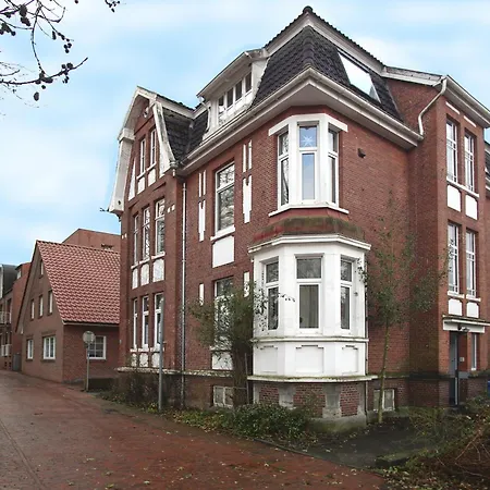 Schoene Altbauwohnung Direkt An Der Kesselschleuse! Daire