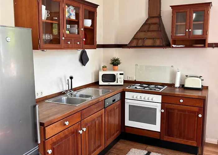 Schoene Altbauwohnung Direkt An Der Kesselschleuse! Apartman *